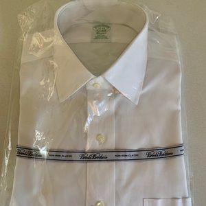 Brooks Brothers NWT men’s dress shirt. 15/34